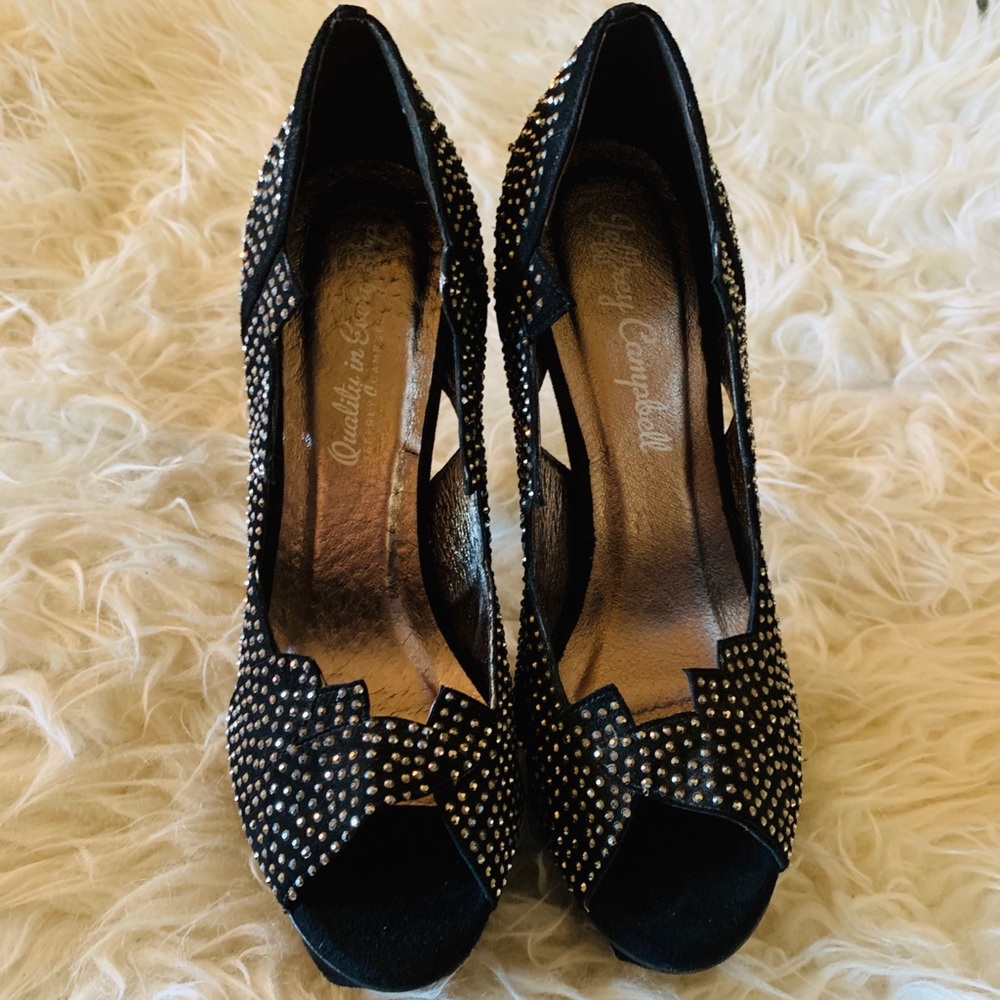⭕️SOLD⭕️ JEFFREY CAMPBELL TURNER PUMPS / HEELS
